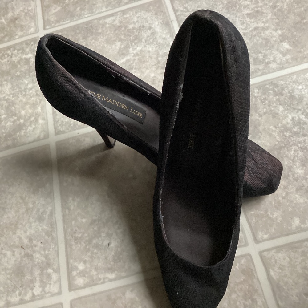 ~ Steve Madden Luxe Platform Lace Pumps SOLD AS IS ~